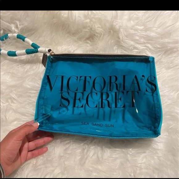 Victoria’s Secret bag - Picture 2 of 2